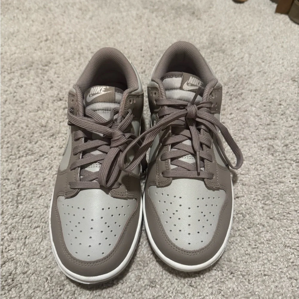 Nike Dunk Low women’s size 7.5 - Picture 2 of 4